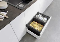 Blanco Flexon II - Cubo De Basura Extraíble Empotrado, Con Compartimientos Separados, Capacidad 49 L 526641 -Cocina Artículos Tienda 5d8d26ae9652af18b6b7044d