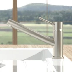 Villeroy & Boch Como - Grifo De Fregadero, Bajo Ventana, Acero Inoxidable 925700LC 9 Villeroy & Boch Como - Grifo De Fregadero, Bajo Ventana, Acero Inoxidable 925700LC -Cocina Artículos Tienda 5fe7119e846f4327986519f7