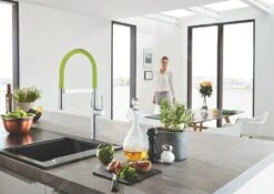 Grohe Essence - Manguera Para Grifería De Fregadero, Verde 30321GE0 -Cocina Artículos Tienda 907f1f710e73a60d76bbd735